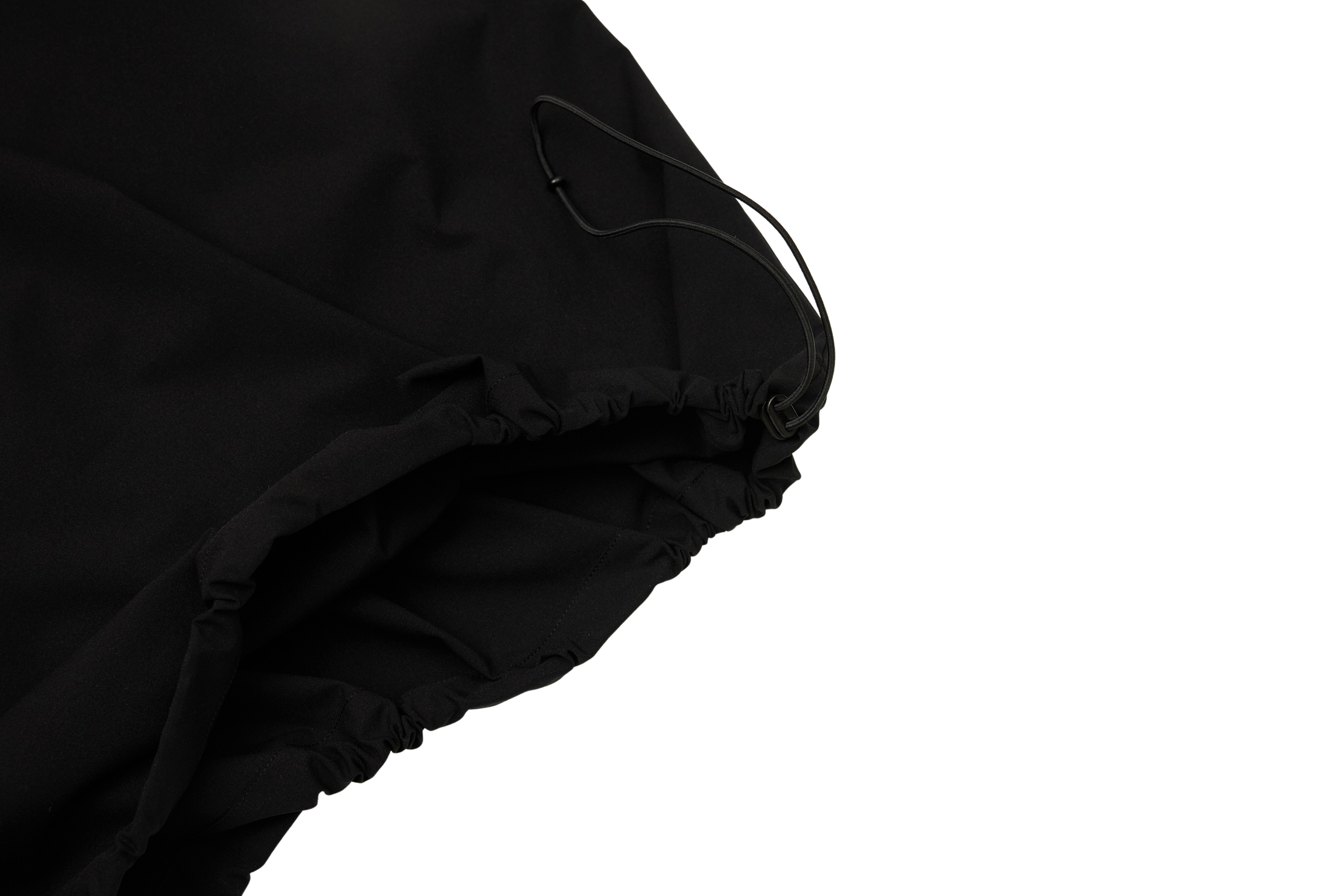 W_ (BLACK) V-NECK SPORTY PULLOVER  _ 512700199