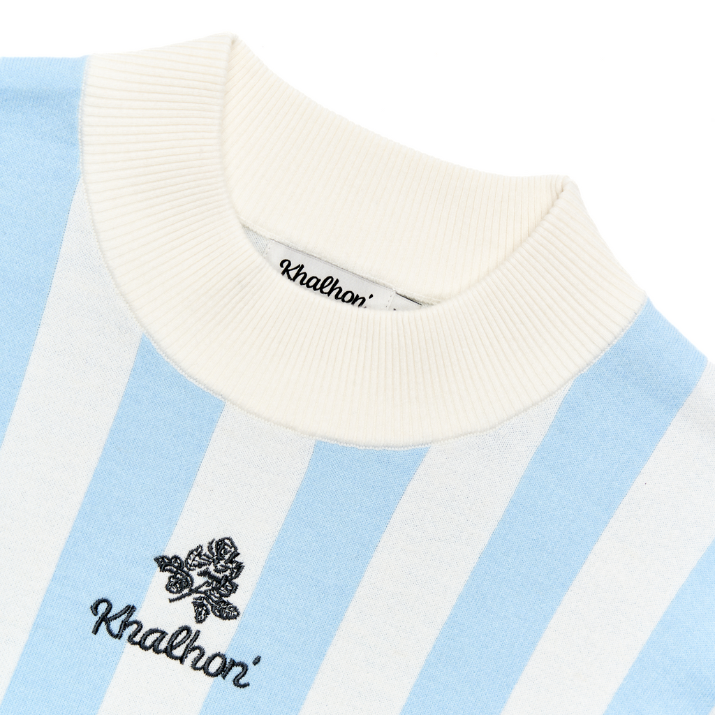 SUÉTER DE CUELLO ALTO DE RAYAS_M (AZUL CLARO)